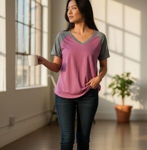 EUC Super Soft Size Medium Heather Maroon & Dark Gray Raglan Women's Tshirt Top!